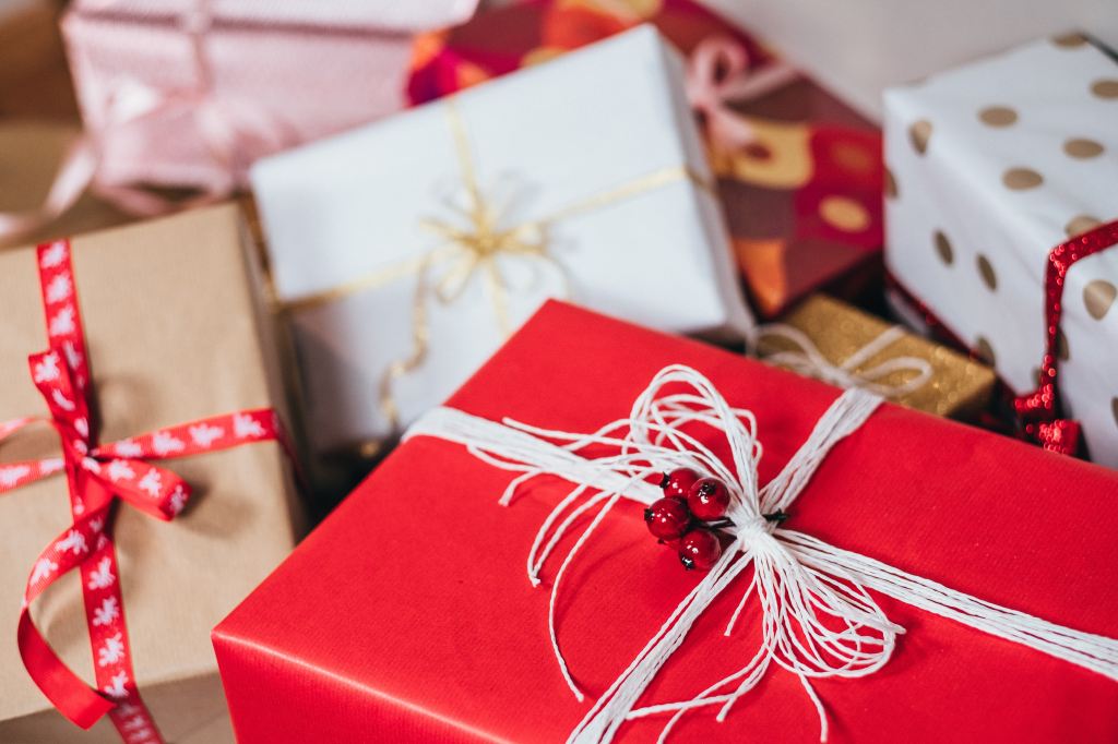 Nail gift-giving this holiday season with these&nbsp;tips