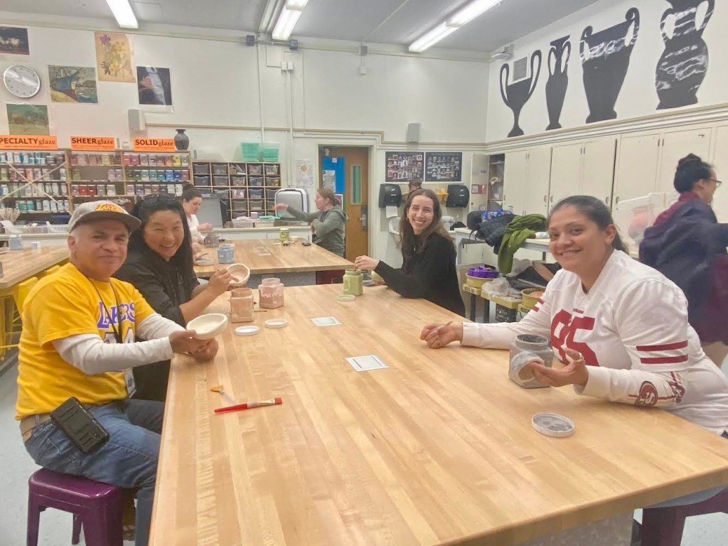 Teachers emphasize community through ceramic&nbsp;project