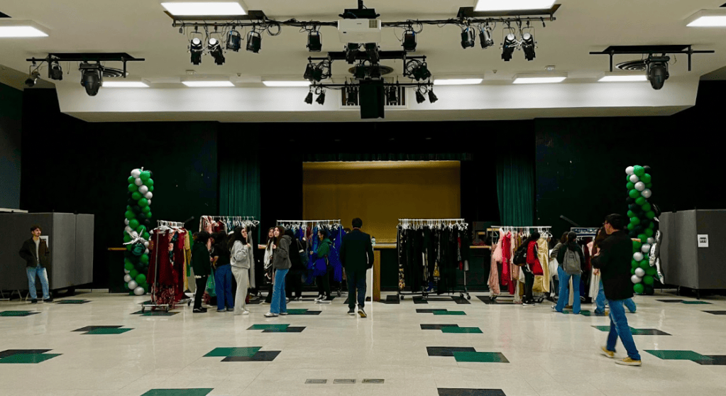 Fashion Club hosts its first Prom&nbsp;Closet