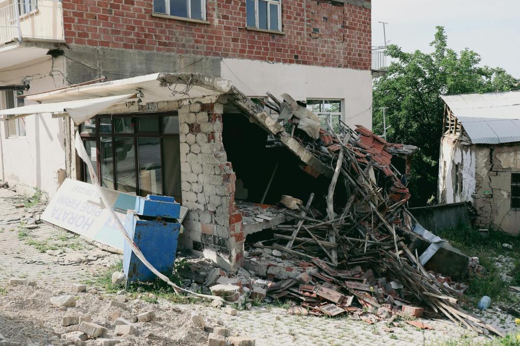 How to prepare for “The Big One”: Earthquake readiness&nbsp;tips