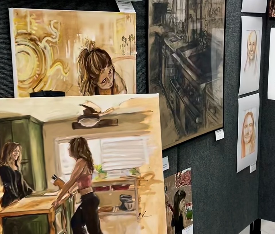 VAPA teams up with English 9 for art&nbsp;show