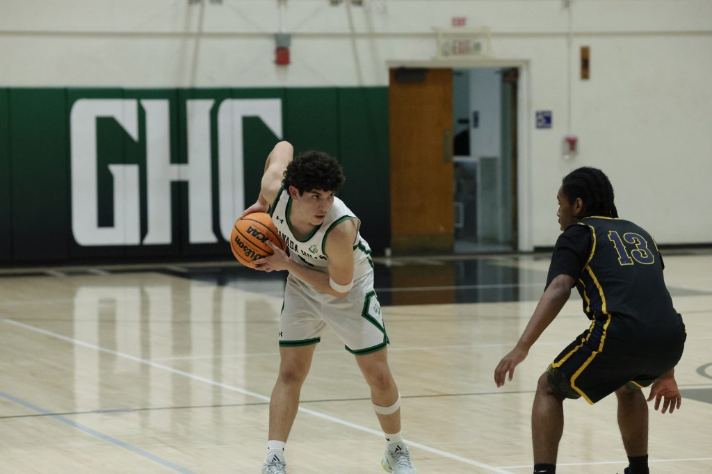 Boys basketball moves into postseason with&nbsp;confidence